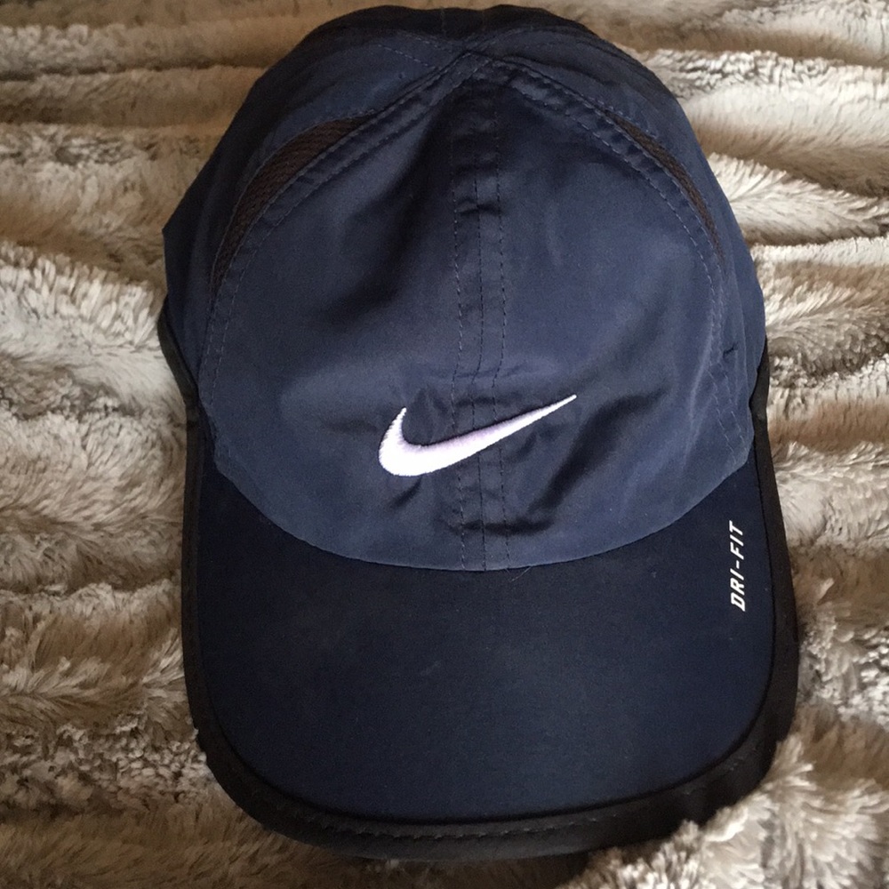 Blue Nike hat NWOT